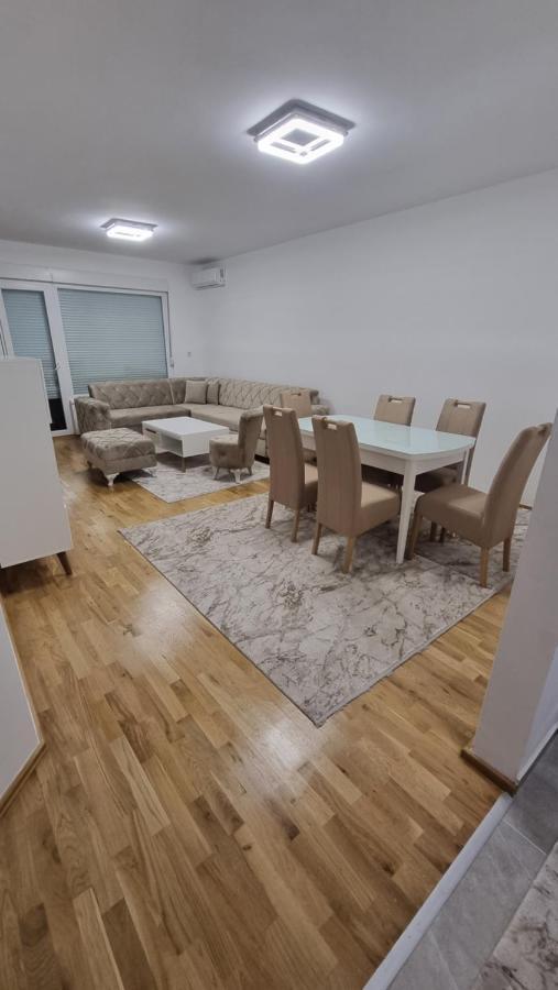 Apartment Vi -